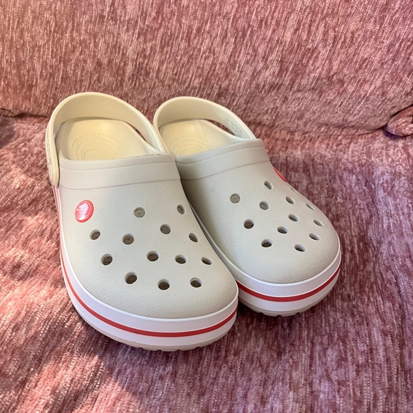 Brand new Crocs - Picture 3 of 4